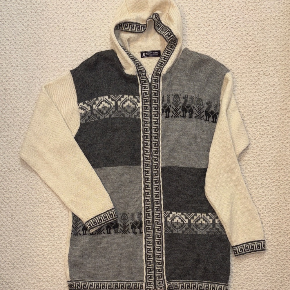 Alpaca wool cardigan sweater with hood - Picture 2 of 11